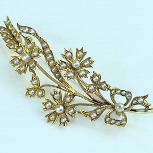 JR9934 20th Century 15 Karat cultured Seed pearls Floral brooch 2 3/8" 6.7g